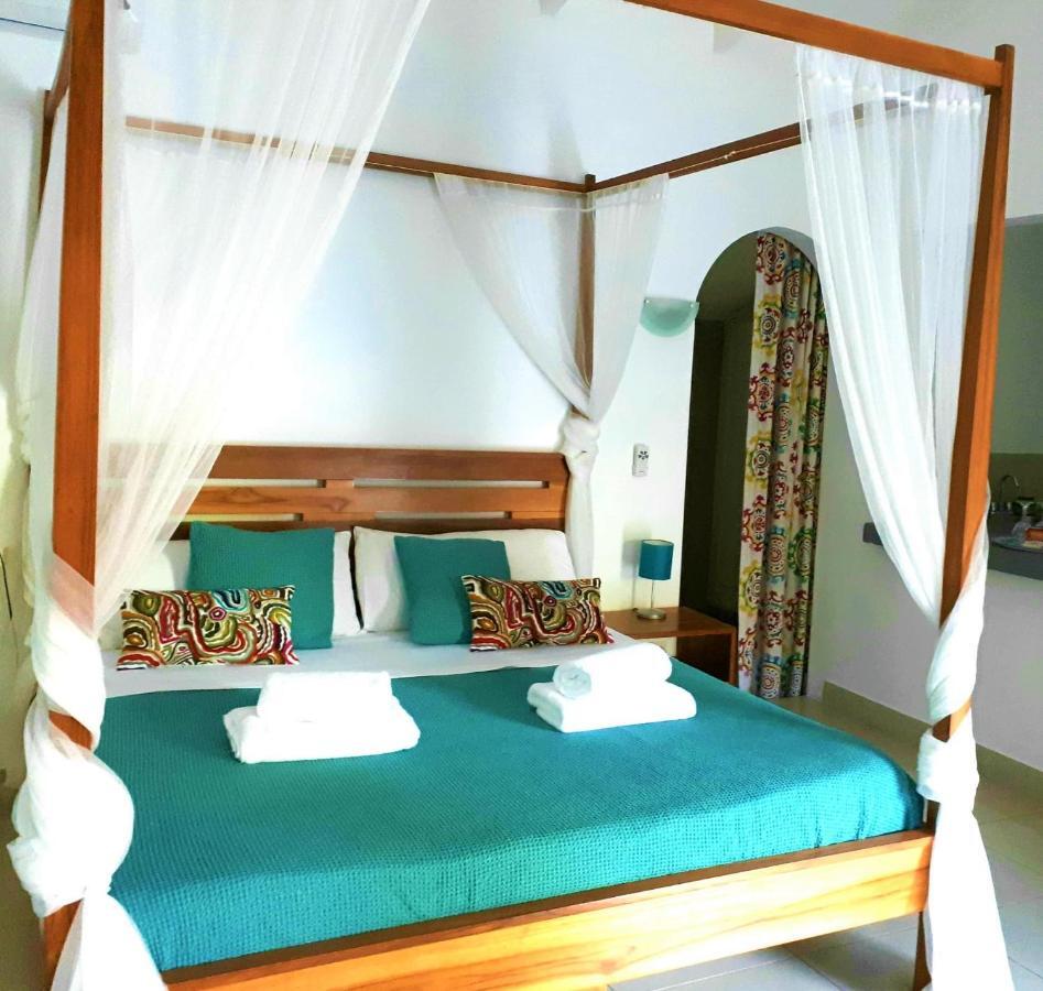 Casa Mapache Hotel Tamarindo Buitenkant foto