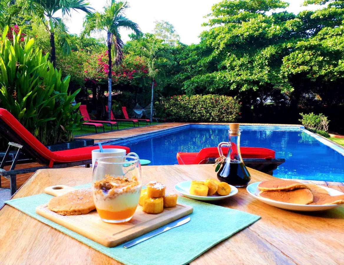 Casa Mapache Hotel Tamarindo Buitenkant foto
